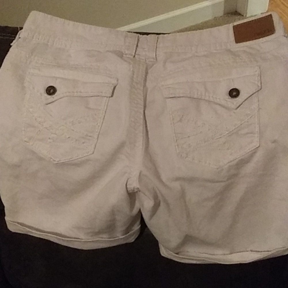 White, rue 21 size 11/12 cut off shorts